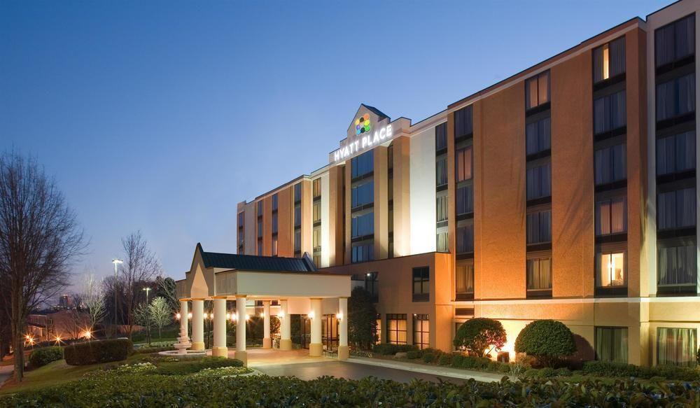 Отель Hyatt Place Tampa Busch Gardens Экстерьер фото